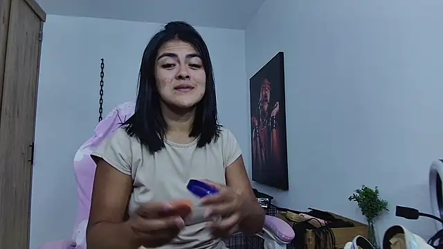 Hannah-grace online show from 04.18.26