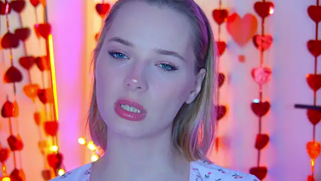 Snapshot of GentleRossi chatting on 02.14.26 GentleRossi online show from 02.14.26