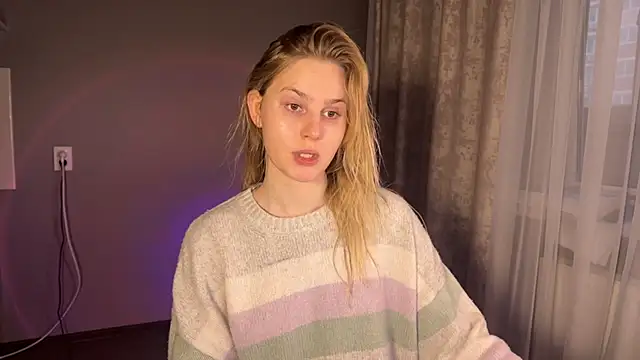 Snapshot of Chanel_Gill chatting on 12.24.24 Chanel Gill online show from 12.24.24