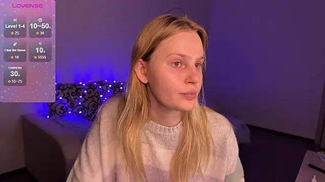 Snapshot of Chanel_Gill chatting on 01.07.25 Chanel Gill online show from 01.07.25