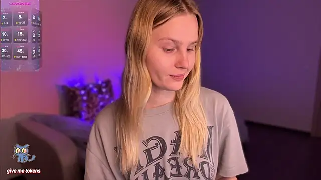 Snapshot of Chanel_Gill chatting on 01.21.25 Chanel Gill online show from 01.21.25