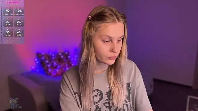 Snapshot of Chanel_Gill chatting on 01.24.25 Chanel Gill online show from 01.24.25