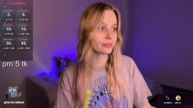 Snapshot of Chanel_Gill chatting on 02.06.25 Chanel Gill online show from 02.06.25