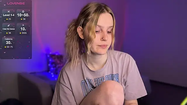 Snapshot of Chanel_Gill chatting on 02.07.25 Chanel Gill online show from 02.07.25