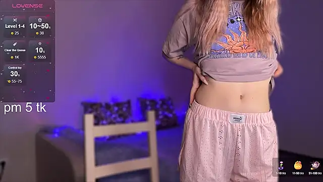 Snapshot of Chanel_Gill chatting on 02.08.25 Chanel Gill online show from 02.08.25