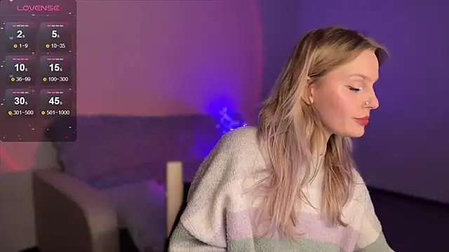 Snapshot of Chanel_Gill chatting on 02.26.25 Chanel Gill online show from 02.26.25