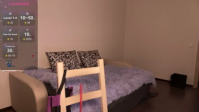 Snapshot of Chanel_Gill chatting on 03.04.25 Chanel Gill online show from 03.04.25