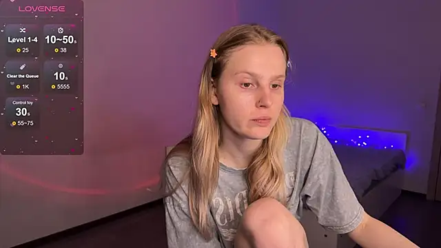 Snapshot of Chanel_Gill chatting on 03.12.25 Chanel Gill online show from 03.12.25