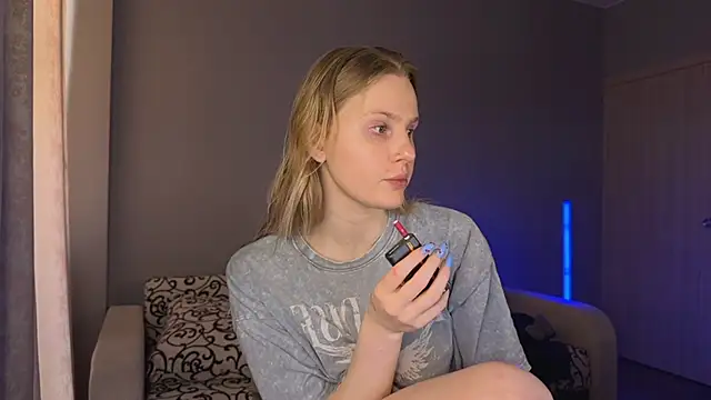 Snapshot of Chanel_Gill chatting on 03.13.25 Chanel Gill online show from 03.13.25