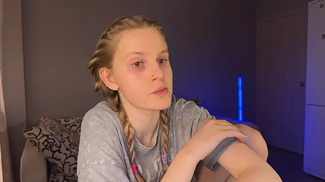 Snapshot of Chanel_Gill chatting on 03.13.25 Chanel Gill online show from 03.13.25