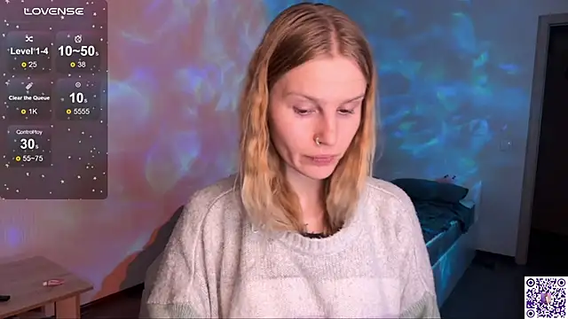 Snapshot of Chanel_Gill chatting on 09.29.25 Chanel Gill online show from 09.29.25