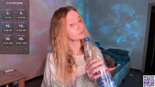 Snapshot of Chanel_Gill chatting on 10.03.25 Chanel Gill online show from 10.03.25