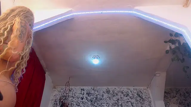 hornytsblonde online show from 01.25.25