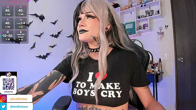 Snapshot of damnliciousss chatting on 12.02.25 damnliciousss online show from 12.02.25