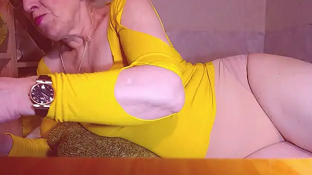 MadamBombShell online show from 12.02.24