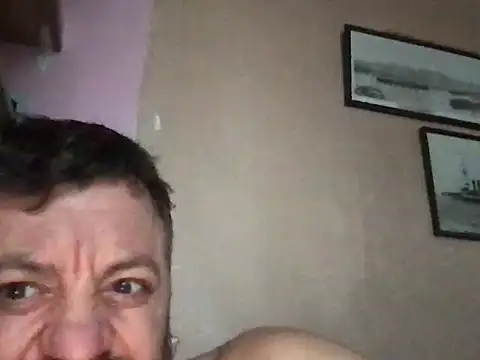 Snapshot of on-off-ffun chatting on 12.21.25 on-off-ffun online show from 12.21.25