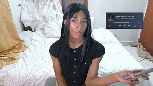 Snapshot of CocoChannelll chatting on 04.06.26 CocoChannelll online show from 04.06.26