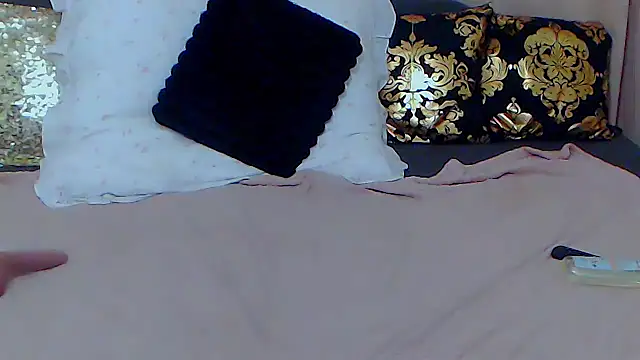 BustyVicky online show from 12.12.24