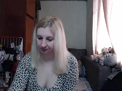 BustyBlond online show from 01.31.25
