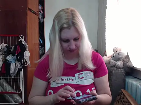 BustyBlond online show from 03.05.25