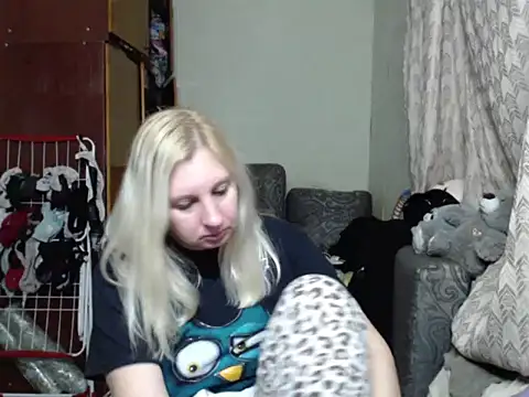 BustyBlond online show from 03.11.25
