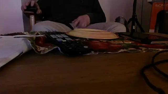 Cordt27 online show from 11.14.25