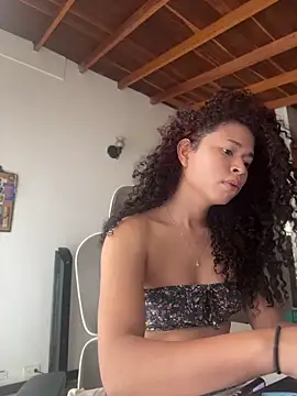 GabriSaenz online show from 05.12.26