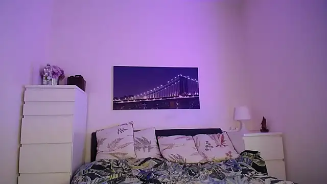 Tinkerbell822 online show from 01.14.25