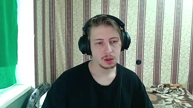 darienlarge online show from 10.20.25