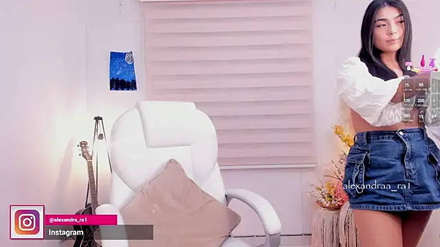 Snapshot of Alexandra_ra chatting on 12.13.25 Alexandra ra online show from 12.13.25