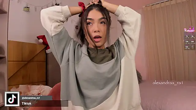 Snapshot of Alexandra_ra chatting on 01.09.26 Alexandra ra online show from 01.09.26