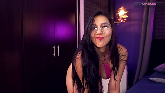 bull vixen2001 online show from 04.14.26