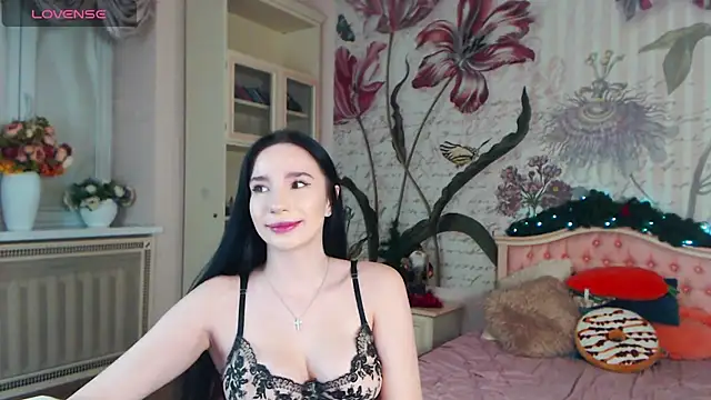Snapshot of AliciaBow chatting on 01.19.25 AliciaBow online show from 01.19.25