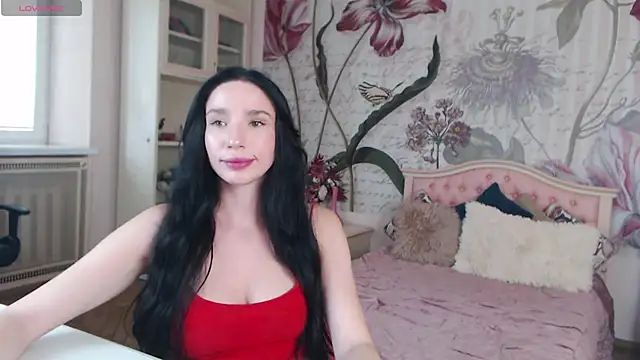 Snapshot of AliciaBow chatting on 09.19.25 AliciaBow online show from 09.19.25