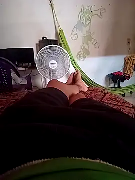 Snapshot of JOHN_GOSTOSO chatting on 12.18.25 JOHN GOSTOSO online show from 12.18.25