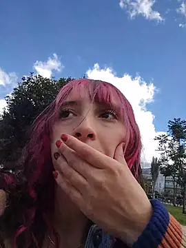 Snapshot of _Laary chatting on 12.13.25 Laary online show from 12.13.25