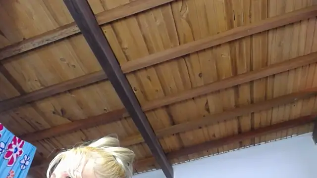 Nicolle Milf online show from 12.05.25