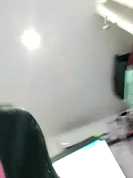 LindaGarcia22 online show from 12.16.24