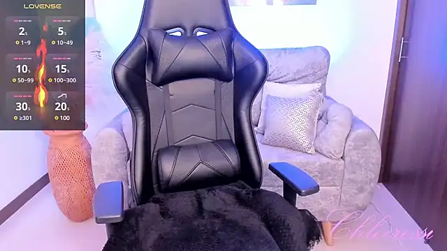 Snapshot of chloerossi chatting on 12.16.24 chloerossi online show from 12.16.24