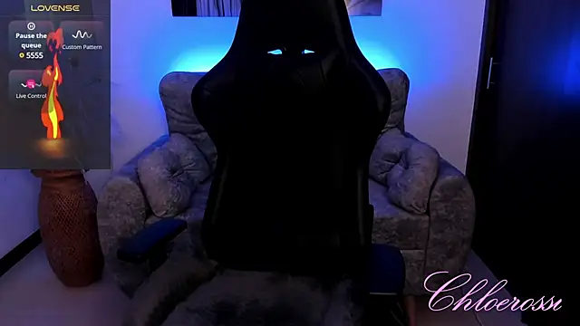 Snapshot of chloerossi chatting on 01.15.25 chloerossi online show from 01.15.25