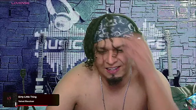 chino roz online show from 02.01.25