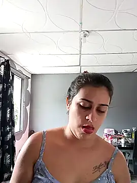 Snapshot of Latina_sexy1 chatting on 02.01.25 Latina sexy1 online show from 02.01.25