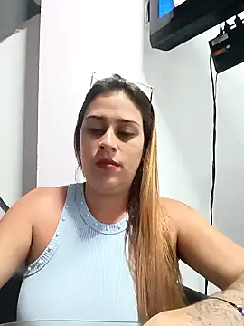 Snapshot of Latina_sexy1 chatting on 02.03.25 Latina sexy1 online show from 02.03.25
