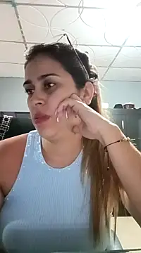 Snapshot of Latina_sexy1 chatting on 02.03.25 Latina sexy1 online show from 02.03.25