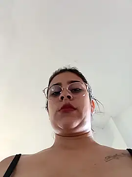 Snapshot of Latina_sexy1 chatting on 02.14.25 Latina sexy1 online show from 02.14.25