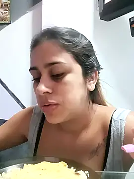 Snapshot of Latina_sexy1 chatting on 02.15.25 Latina sexy1 online show from 02.15.25