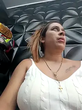 Latina sexy1 online show from 04.20.26