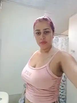 Snapshot of Latina_sexy1 chatting on 05.17.26 Latina sexy1 online show from 05.17.26