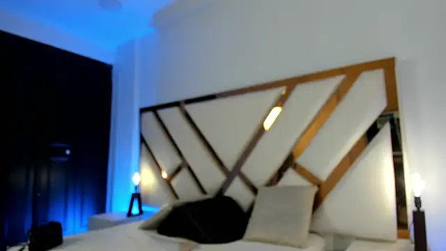 Aron cruz online show from 04.16.26