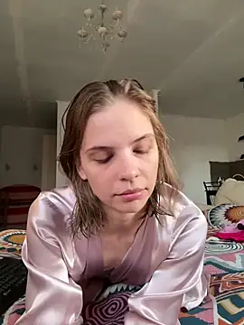 LeyaJohnson online show from 10.16.25